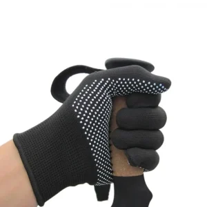 قفازات رياضية شتوية 🧤 دافئة ومضادة للانزلاق!