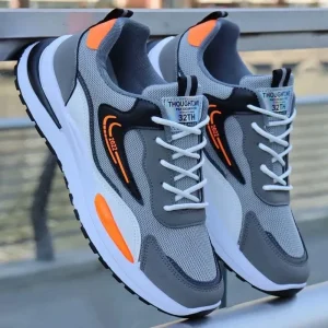 Saa55d16391a043d7ba5b5360b6680b21v.webp حذاء رياضي رجالي أنيق ومريح للجري 👟✨